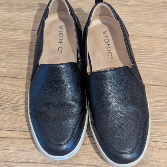 Vionic Penelope Slip-On Black Sneaker (Women's) - Picture 1 of 6